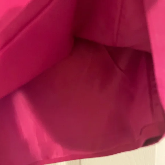 Anne Carson fuchsia silk & linen wrap top! Very sophisticated and soft. Size M. - Picture 6 of 8